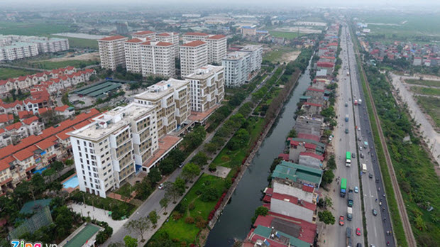 Tặng ôtô, xe SH, sổ tiết kiệm “dụ” khách mua nhà tháng cô hồn