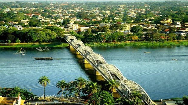 Đối thoại trực tuyến chính quyền với doanh nghiệp