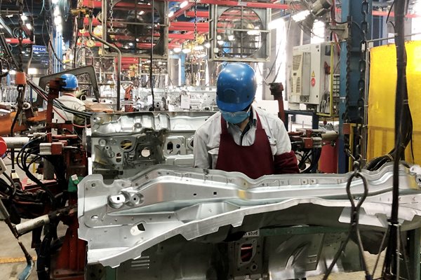 Việt Nam xuất siêu hơn nửa tỉ đô la linh kiện ô tô