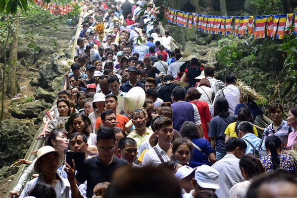 Chùa Hương mở cửa đón du khách từ ngày 16/2