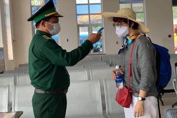 Quảng Ngãi: Đảo Lý Sơn tạm ngừng đón khách nước ngoài