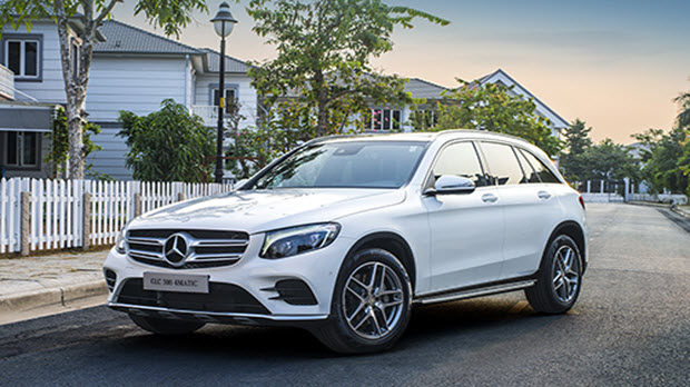  Những mẫu ôtô tiền tỷ đắt hàng tại Việt Nam