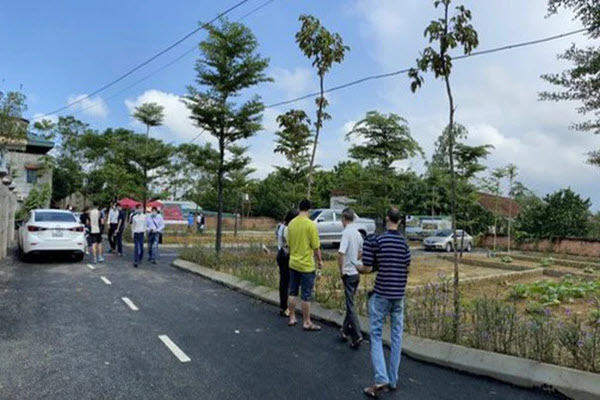Bán đất thời “hạ sốt”, nhà đầu tư mệt mỏi vì bị ép giá