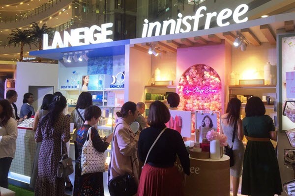 Doanh nghiệp mỹ phẩm “cậy nhờ” vào chợ điện tử