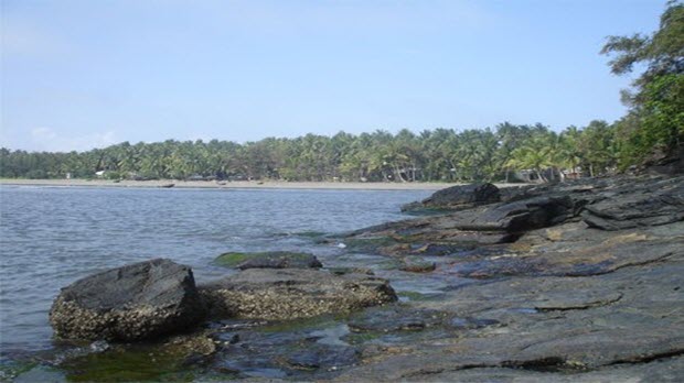 Nét hoang sơ trên ghềnh đá Bàn Than