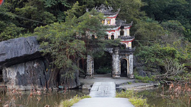 Nét yên bình nơi chùa cổ 'tinh khiết như ngọc'