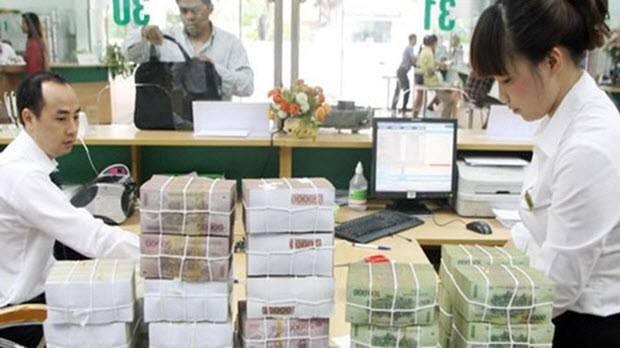 Buôn tiền lãi ngàn tỷ: Nhà băng lên hương, cổ phiếu dậy sóng