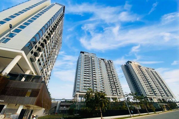 Dù ảnh hưởng dịch Covid-19, giá bất động sản vẫn còn ở... trên trời