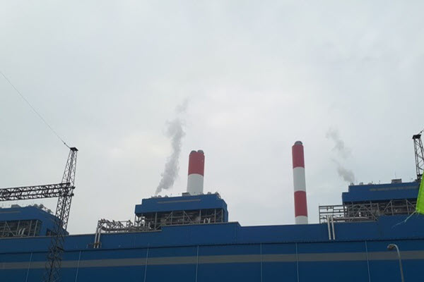 Điện sạch giá chát gần 3.000 đồng/số, hoá đơn tăng vọt ai dám dùng