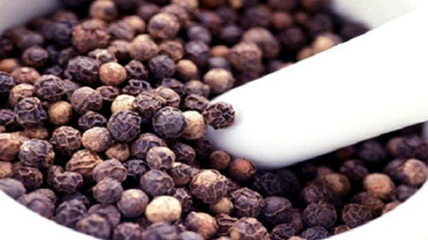  Thông tin này khiến người trồng hồ tiêu ở Việt Nam như đang ngồi trên đống lửa