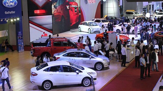 Ô tô nhập khẩu giảm giá 180 triệu “ồ ạt” vào Việt Nam