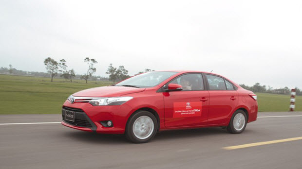 Áp thuế mới xe tầm trung cũng tăng, giảm cả trăm triệu đồng