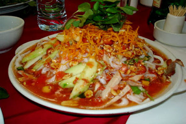 Phở chua Cao Bằng níu kéo bước chân du khách