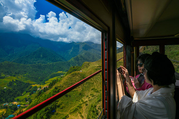 15 điểm đến khách Việt yêu thích nhất 2021