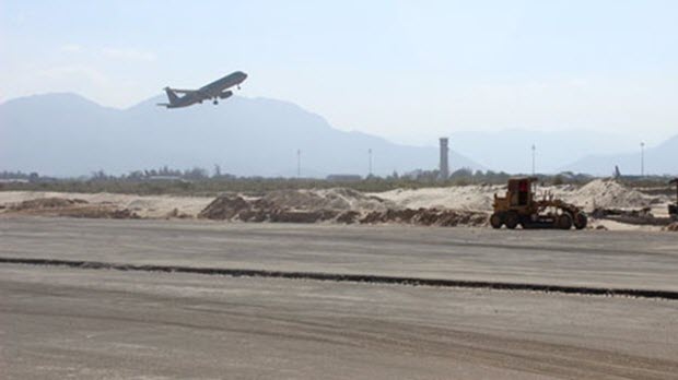 Khánh Hòa “ôm” không nổi sân bay Cam Ranh