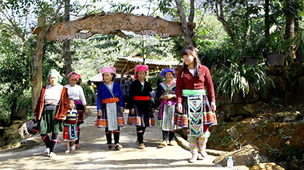 Sin Súi Hồ - bản du lịch cộng đồng ẩn mình trong núi rừng Tây Bắc