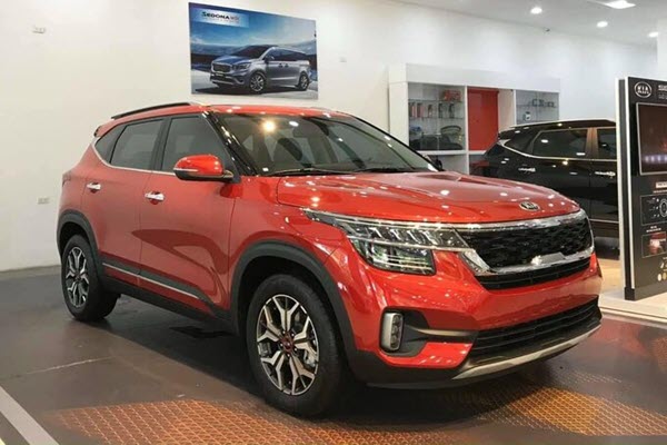 Những cuộc đua 'song mã' thị trường ôtô Việt đầu 2021