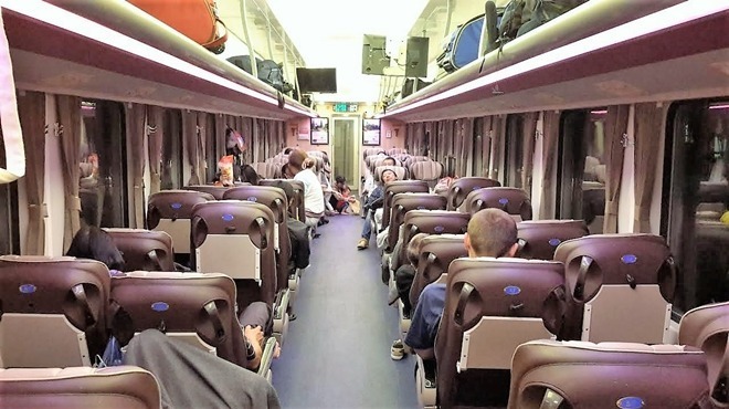 Ngành đường sắt chạy nhiều tàu du lịch