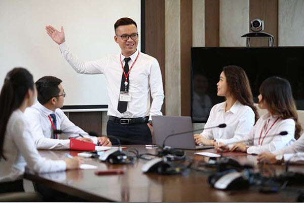 Techcombank - Ngân hàng Việt Nam duy nhất được vinh danh Cúp vàng giải thưởng quốc tế