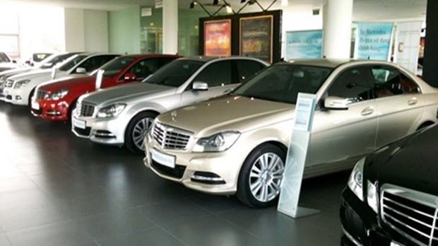 Thị trường xe ô tô cũ: Giá giảm vẫn ế khách