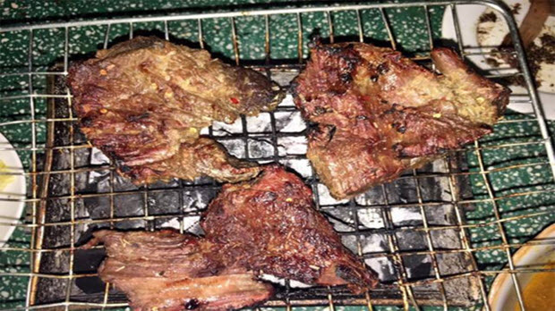 Về KrongPa ăn bò một nắng nướng muối kiến lá é 