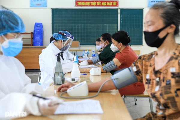 Bỏ bước đo huyết áp người tiêm vắc xin Covid-19, trừ trường hợp đặc biệt