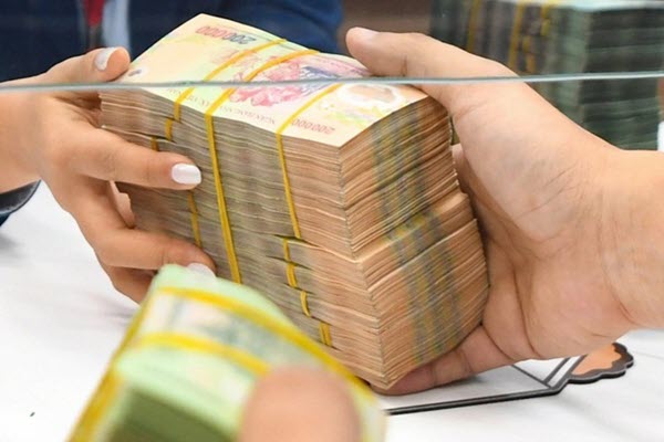 Lộ 11 nhà băng được nới room tín dụng, vì sao người trong cuộc không "khoe"