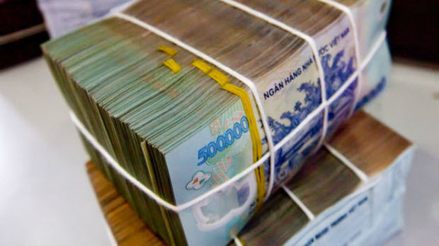 Nợ công của Việt Nam: “Chúng ta đang trẻ đã ăn chơi”