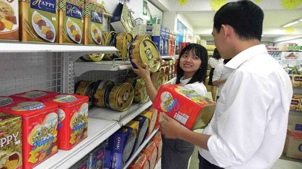  Thị trường bánh kẹo vào mùa "thi đấu"