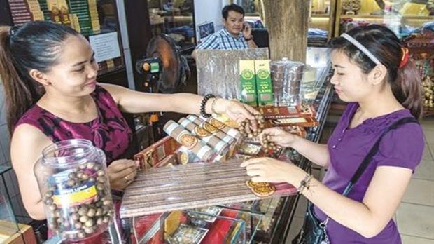  Trầm Việt loay hoay xuất ngoại