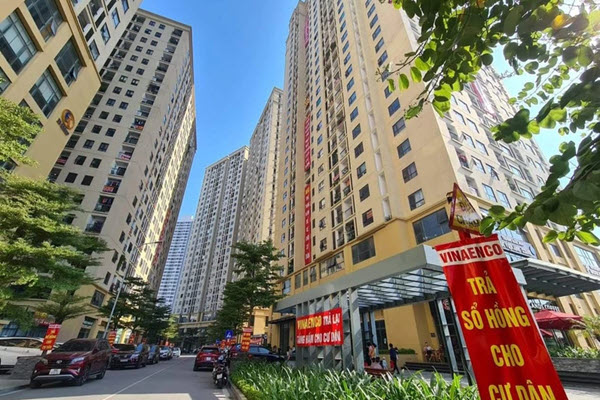 Hàng loạt chung cư bị "treo" sổ hồng vì chủ đầu tư vi phạm