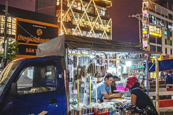 Báo Anh viết về dòng chữ biểu tượng cho thành công mở cửa kinh tế của Việt Nam