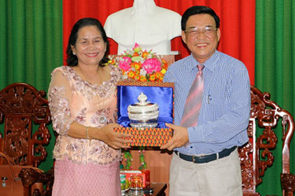 Vĩnh Long tiếp đoàn Lãnh đạo tỉnh Kampong Speu (Vương quốc Campuchia) đến chúc Tết cổ truyền