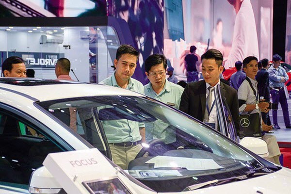Xe nhập vào Việt Nam đang giảm mạnh, khan hiếm giả có thể xảy ra