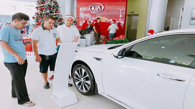  Thuế bằng 0%, thị trường ô tô bùng nổ