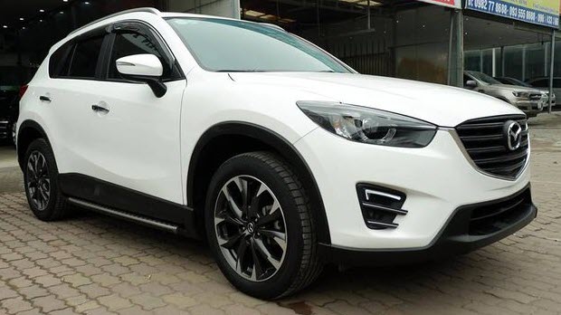 Bán rẻ trăm triệu cắt lỗ, khách chê đắt: Dân buôn ô tô cũ khóc ròng