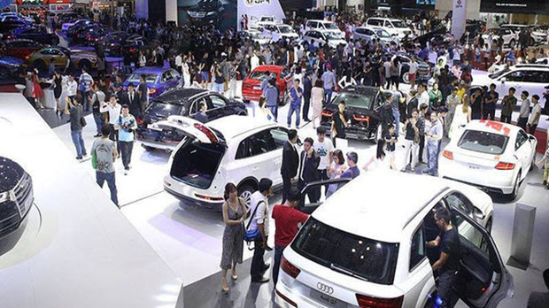 Ô tô nhập khẩu tháng 2 “ảm đạm” chờ tháng 3 bùng nổ