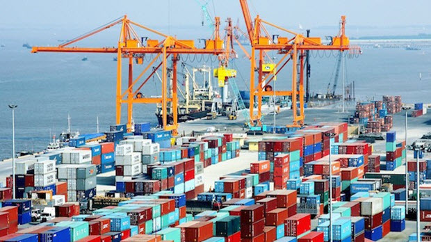 Việt Nam xuất siêu trở lại trong tháng 8