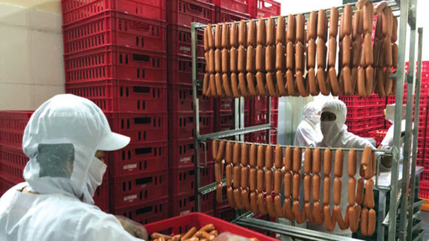 “Đấu trường” xúc xích